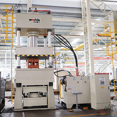 500噸四柱拉伸(shēn)液壓機