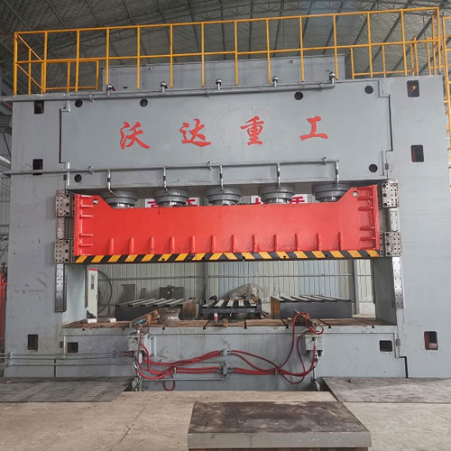 2000噸框架式液(yè)壓機_框架油(you)壓機_油壓機(ji)價格