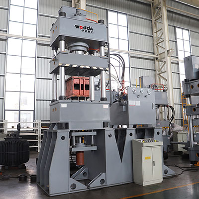 400噸四柱(zhu)拉伸液壓機